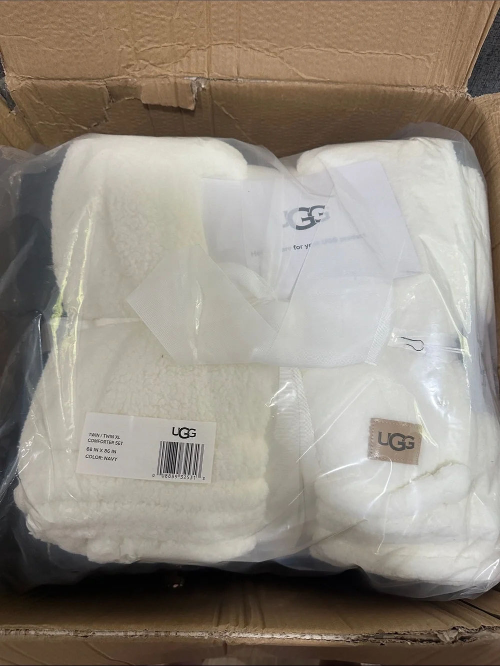 UGG remina twin